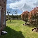 Holiday home Sea Air, The Bay, 2 Bedroom 2 Bathroom First Floor Apartment, 2 Dogs Welcome