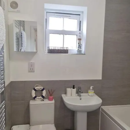 Sea Air At The Bay Filey, Sleeps 4, 2 Dogs Welcome For Free Too Ferienhaus *